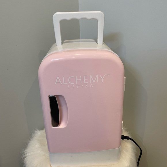 Alchemy beauty fridge. (PLEASE READ THE DESCRIPTION.) - Picture 1 of 7